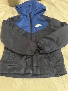 Nike Kids Hooded Rain Jacket in Navy and Blue